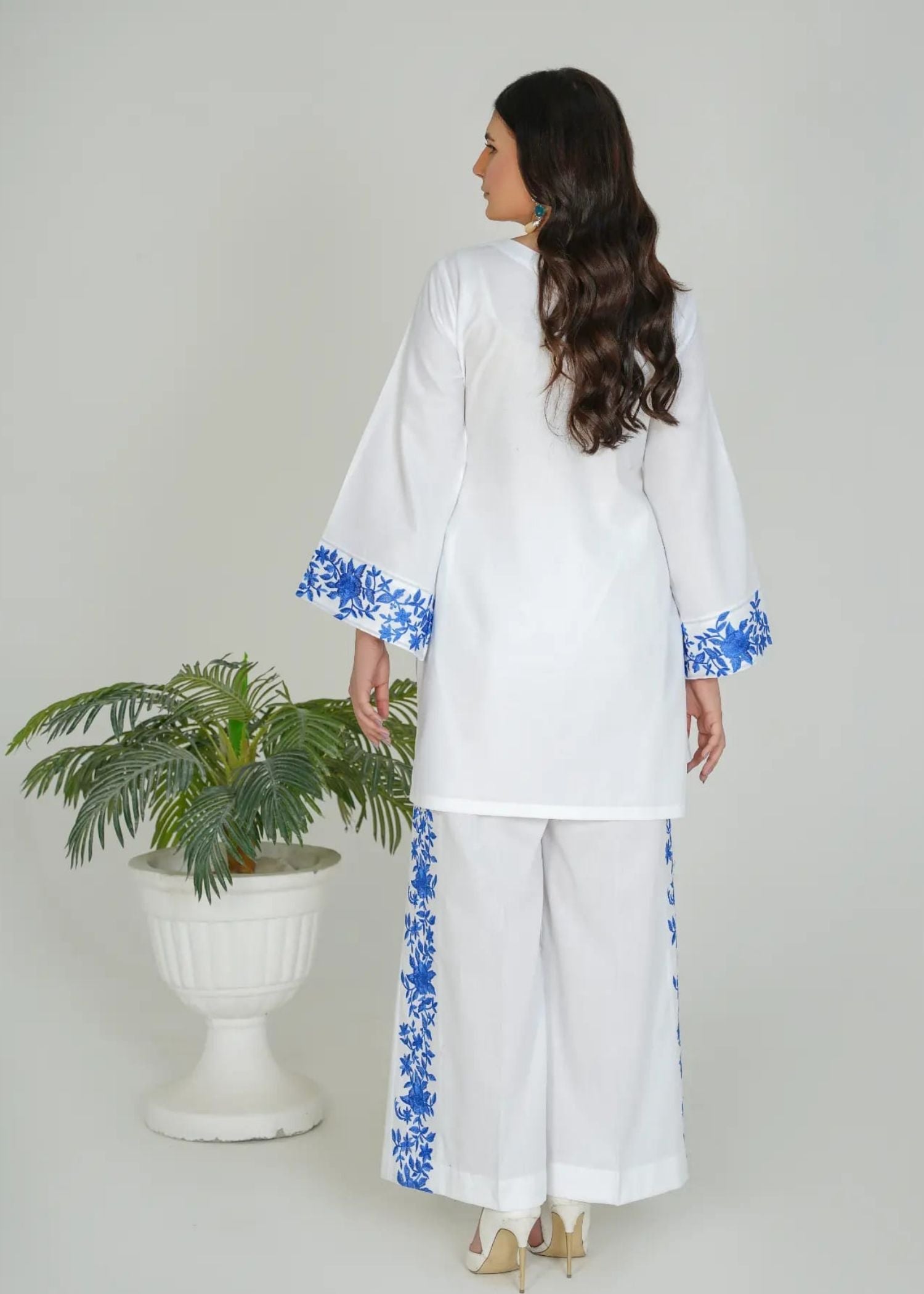 Coral | Lawn Edit '24