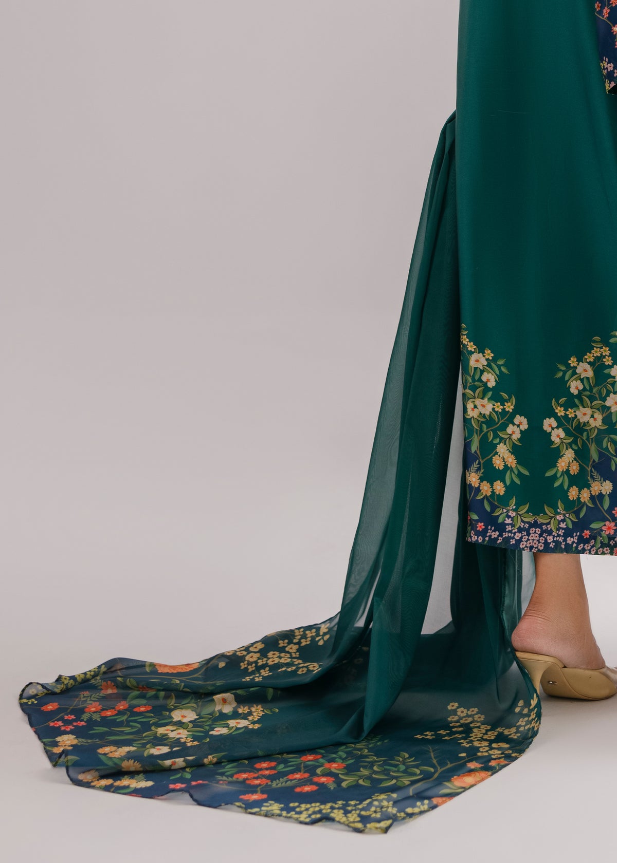 Calista Dupatta