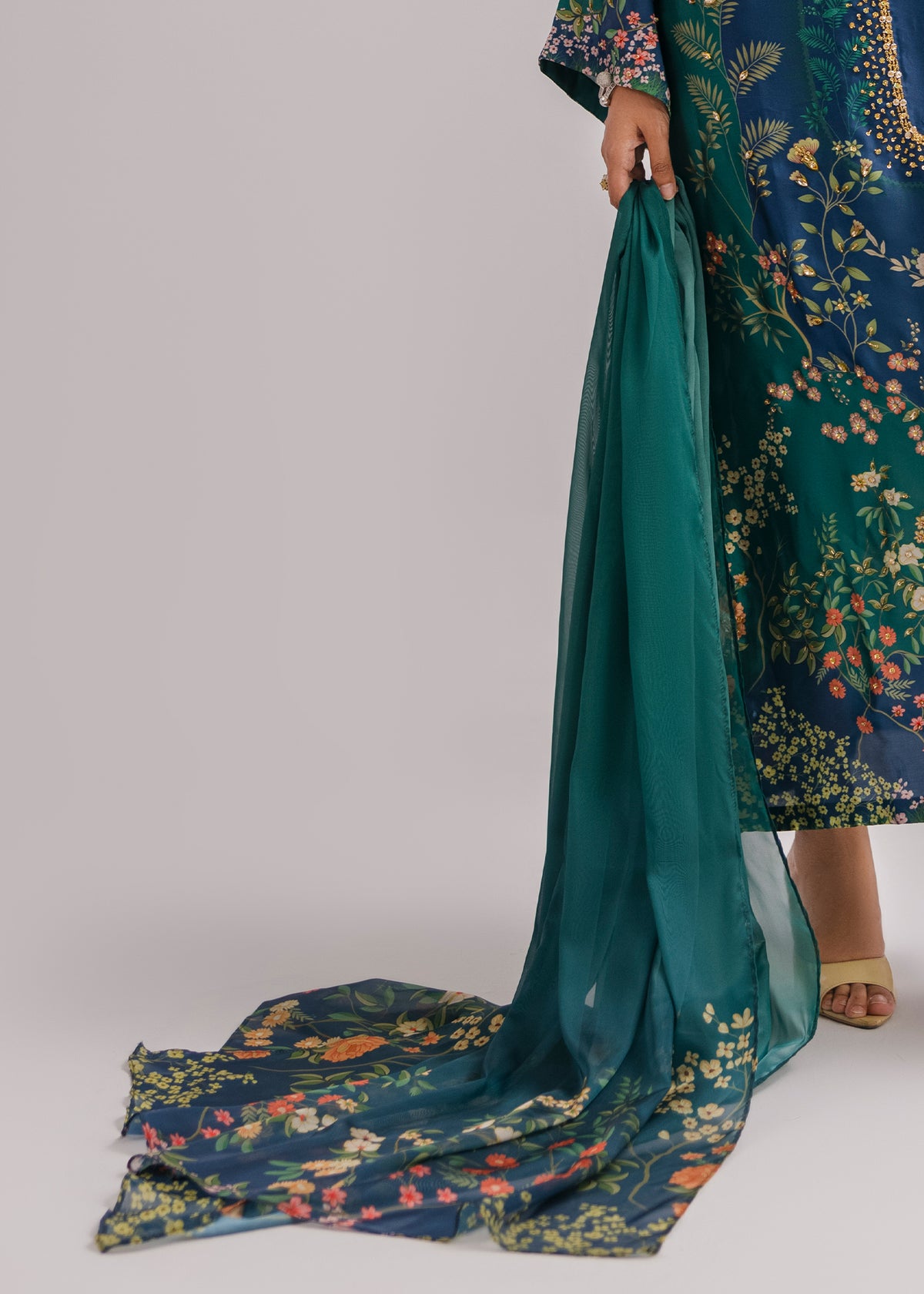 Calista Dupatta